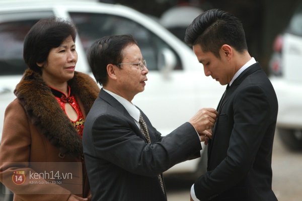 T&acirc;m T&iacute;t nghẹn ng&agrave;o x&uacute;c động trong lễ Hằng Thuận tại ch&ugrave;a 5