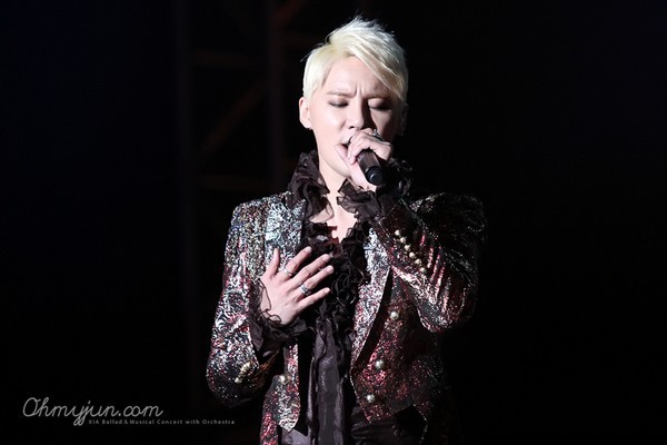 Junsu (JYJ) hạnh phúc với solo concert cuối năm 2