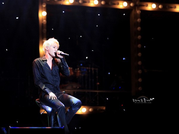 Junsu (JYJ) hạnh phúc với solo concert cuối năm 7