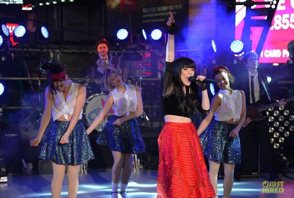 Psy khép lại cơn lốc “Gangnam Style” tại Quảng trường Thời Đại 9