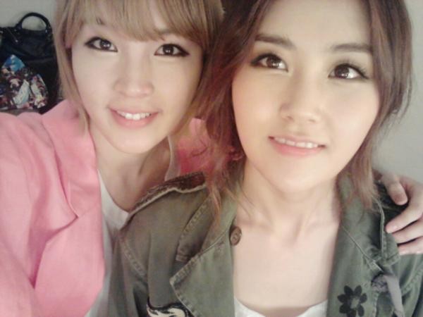 Kpop th&aacute;ng 1: S&agrave;n đấu thực sự l&agrave; của ai? 4