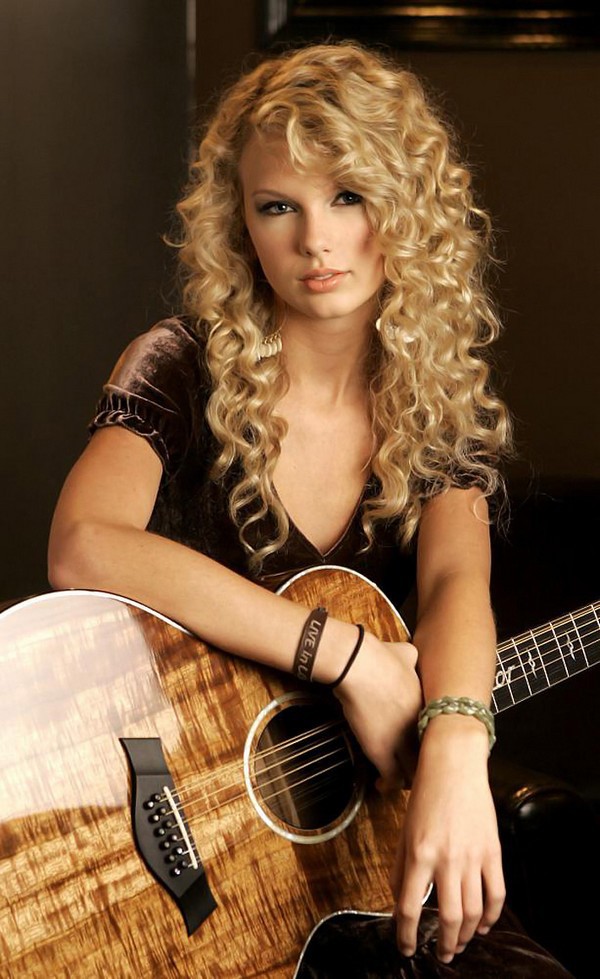 Chiêm ngưỡng bộ sưu tập ca khúc tình cũ của Taylor Swift 1