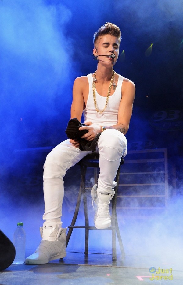 Vụ kiện Justin Bieber l&agrave;m thủng m&agrave;ng nhĩ fan đi đến hồi kết 1