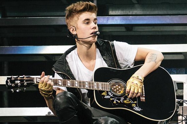 Album mới của Justin Bieber có thể viết lại lịch sử 2 lần 1
