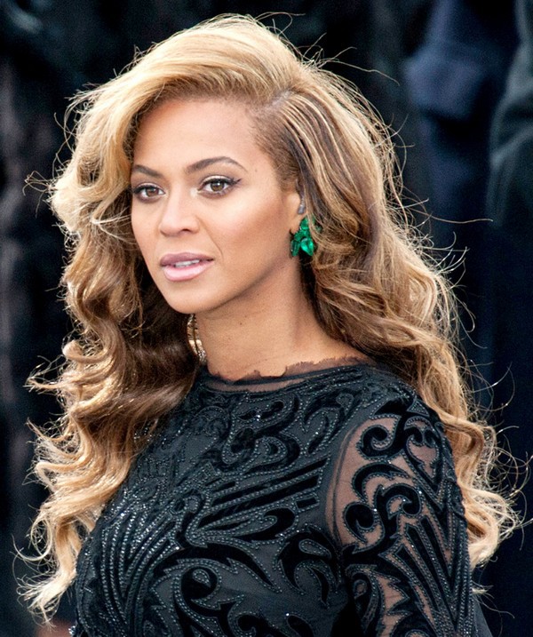 Sau scandal hát nhép, Beyoncé thề sẽ hát live 2