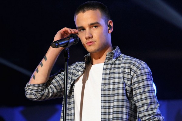 Th&agrave;nh vi&ecirc;n One Direction lo lắng về nguy cơ tan r&atilde; 1
