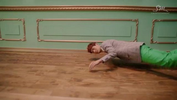 "C&ocirc; g&aacute;i trong mơ" của SHINee đ&atilde; lộ diện 3