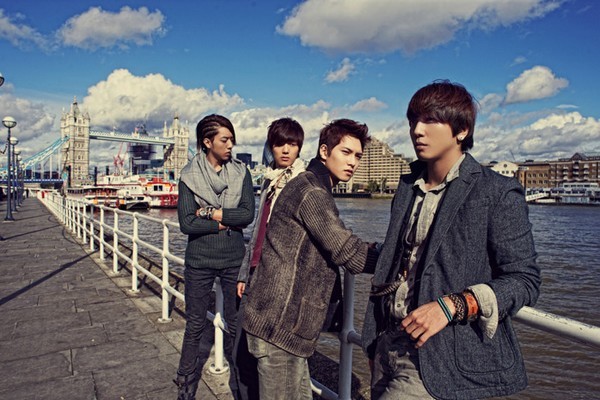 "Cha đẻ" của F.T. Island và CNBLUE muốn làm ca sỹ 3