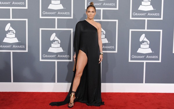 Đ&ograve;i hỏi nhiều, J.Lo kh&ocirc;ng được biểu diễn 2