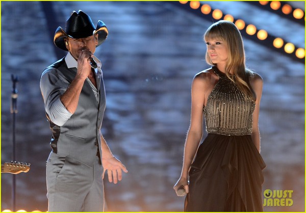 Taylor Swift ra về tay trắng tại "ACM Awards 2013" 6