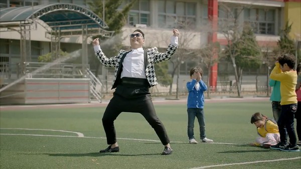 Cuộc chiến nóng nhất hiện nay: "Gentleman" vs. "Gangnam Style" 10