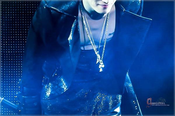 Jaejoong (JYJ) hưởng ứng cơn sốt Kiyomi trong concert 2