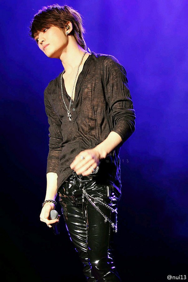 Jaejoong (JYJ) hưởng ứng cơn sốt Kiyomi trong concert 11