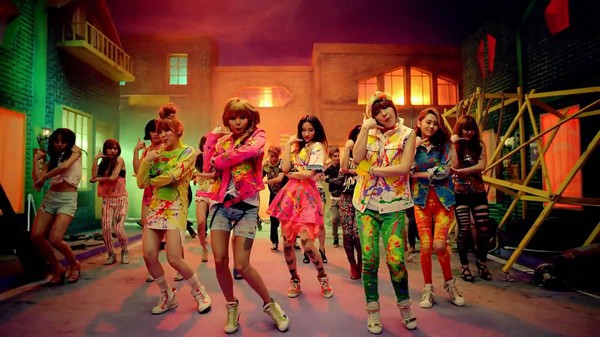 MV mới của 4Minute trùng ý tưởng với "Lovey Dovey" của T-ara? 5