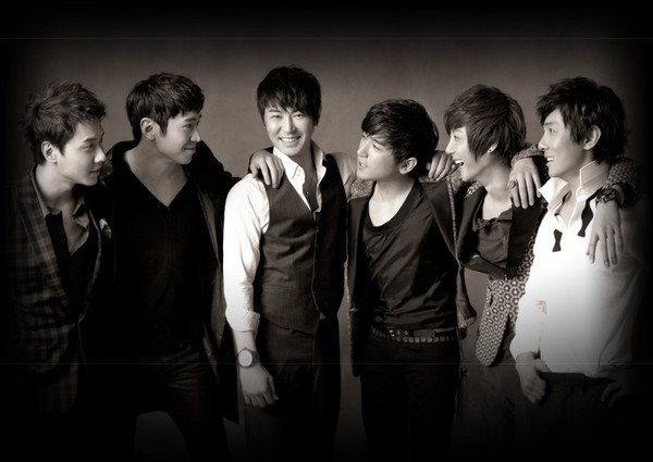 Cha đẻ MV "Gangnam Style" v&agrave; "Gentleman" đắt h&agrave;ng 3