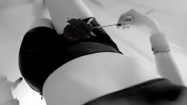 "Girlgroup người mẫu" chủ trương d&ugrave;ng cơ thể quyến rũ fan 4