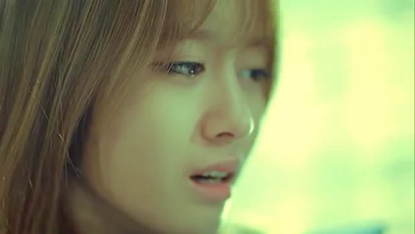 Jiyeon (T-ara) đau khổ quằn quại trong MV mới 1