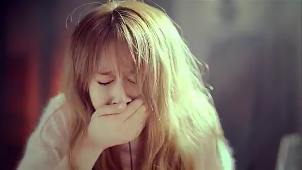 Jiyeon (T-ara) đau khổ quằn quại trong MV mới 4