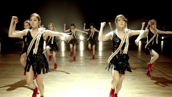 Zoom vào girlgroup chăm chỉ nhất Kpop 2