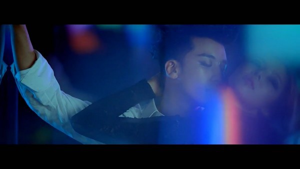 Seungri (Big Bang) "thả xích" cho MV ít cảnh nóng 10