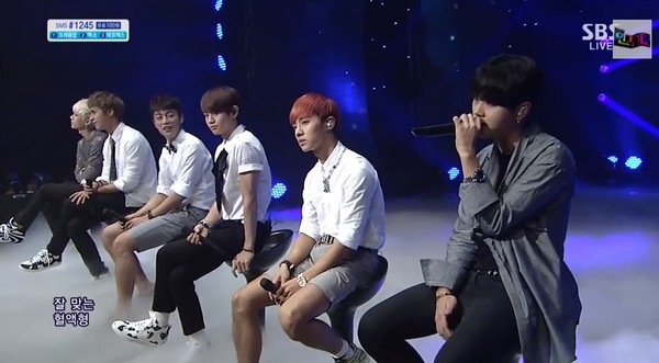 Donghae v&agrave; Eunhyuk bất ngờ nhảy v&agrave;o s&acirc;n khấu của Henry 4