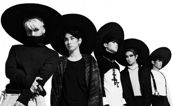 Fan lại "giật điện liên hồi" với sân khấu cực bốc của SHINee 1