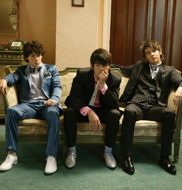 Jonas Brothers: Từ những chàng hot boy đến ban nhạc bị lãng quên 6