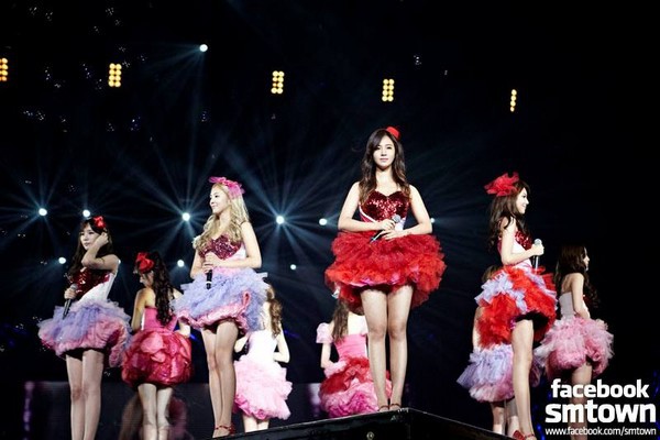 SNSD học hỏi rất nhiều từ 2NE1 1