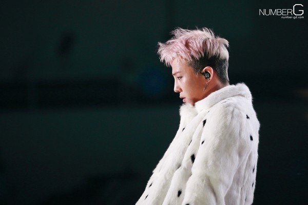 Những khoảnh khắc đẹp của G-Dragon khi quảng bá album mới 54