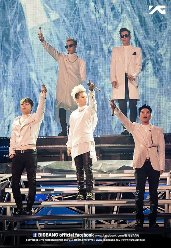 Boygroup mới nhà YG "diện kiến" fan Nhật qua concert của Big Bang 17