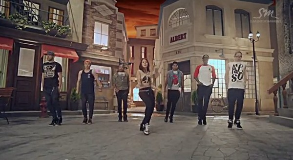 Bối cảnh trong MV mới của T-ara  "hao hao" loạt MV cũ 20
