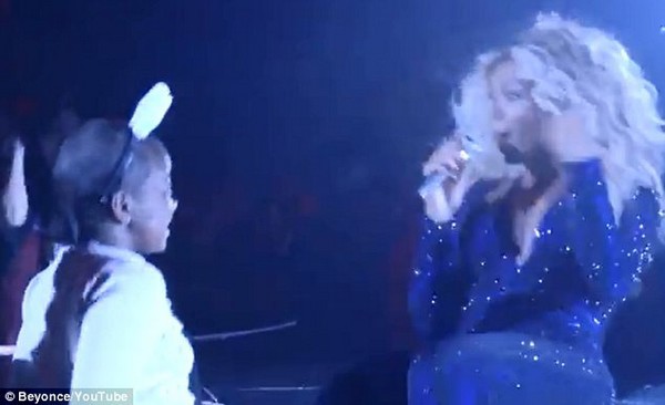 Fan nhí ung thư giàn giụa nước mắt vì Beyoncé 5