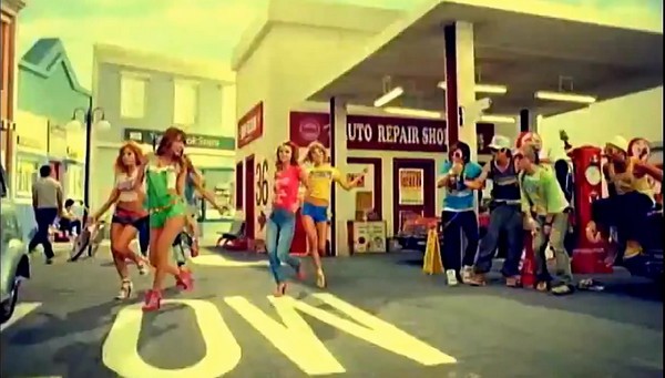 Bối cảnh trong MV mới của T-ara  "hao hao" loạt MV cũ 6