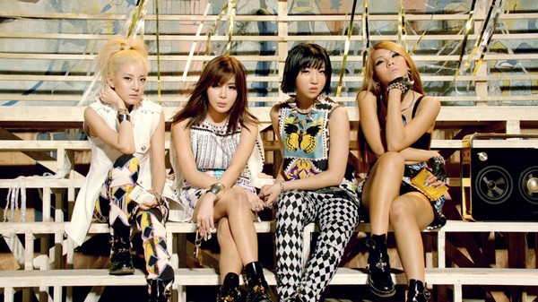Thưởng thức 80 Kpop hit của năm 2013 trong gần... 7 ph&uacute;t 6