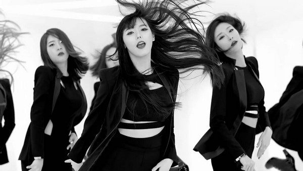 Kpop đ&oacute;n "lũ lụt" đầu năm 2014 4