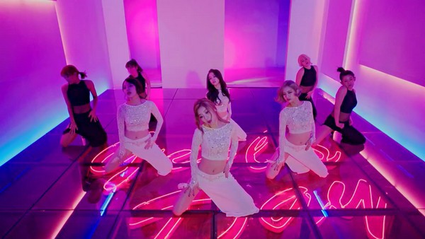 Kpop đ&oacute;n "lũ lụt" đầu năm 2014 3