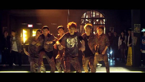 MV đầu tay của GOT7 không ngầu như tưởng tượng 6