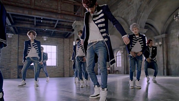 "Hip Hop Super Junior" trở lại với MV chất 2