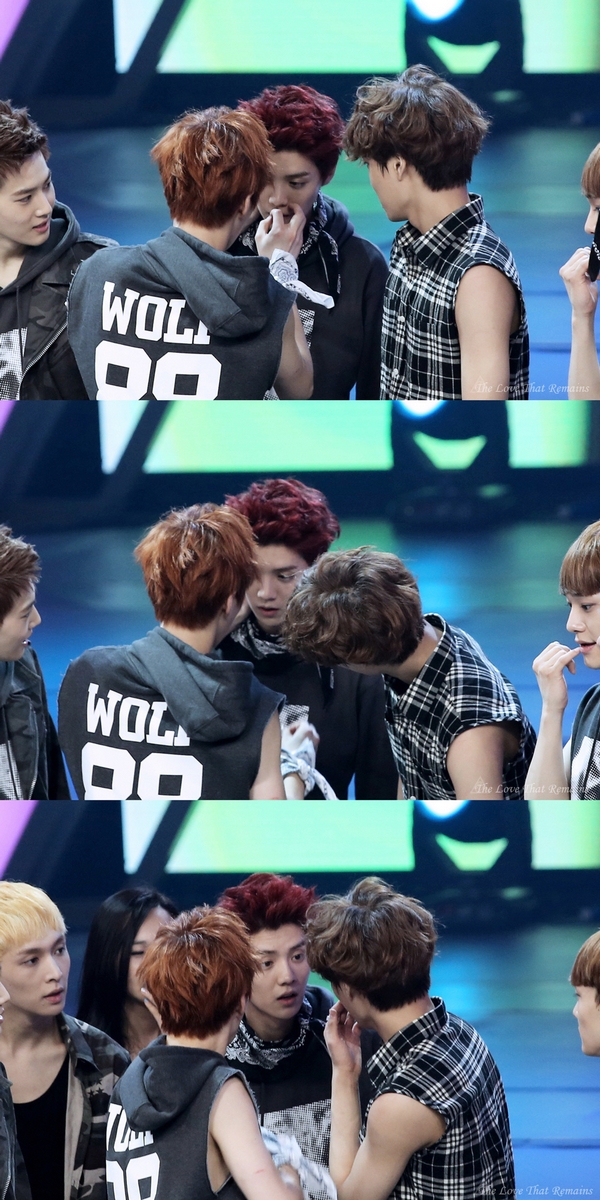"Hoàng tử bé" Luhan và những khoảnh khắc còn mãi bên EXO 42