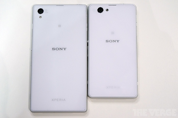 Sony Xperia Z1 Compact "lấp lánh" tại CES 2014 7