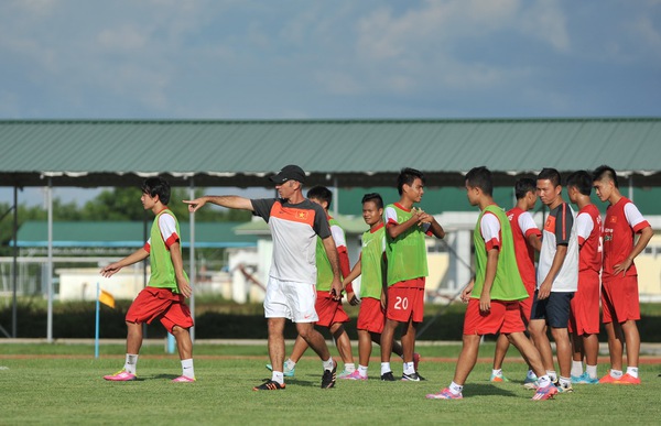 Nhật ký U19 Việt Nam: Làm quen với nắng gắt Myanmar 5
