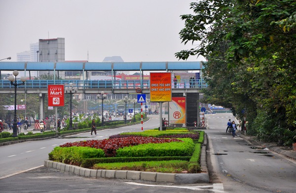 Hà Nội: Ngày chia tay buồn tại điểm trung chuyển xe buýt Cầu Giấy  4