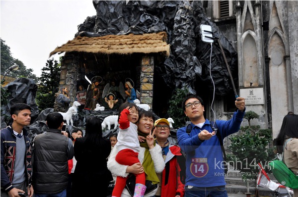 Cận cảnh nhà thờ ở Hà Nội lung linh trong mùa Giáng sinh 9