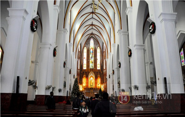 Cận cảnh nhà thờ ở Hà Nội lung linh trong mùa Giáng sinh 5