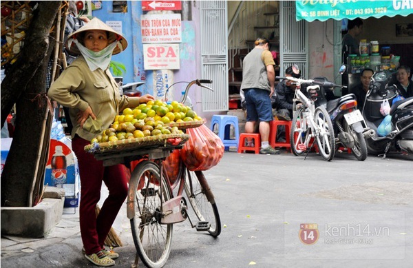 Ch&ugrave;m ảnh: Những chiếc xe đạp cũ "g&aacute;nh gồng" mưu sinh giữa phố phường H&agrave; Nội 7