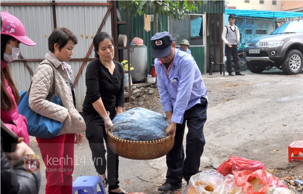 Xôi xéo Hàng Bài - Gánh xôi vỉa hè của những người Hà Nội "sành ăn quà sáng" 12