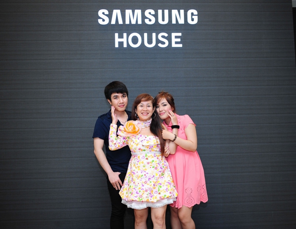 Bạn trẻ dành tặng mẹ buổi tiệc đầy cảm xúc tại Samsung House 9