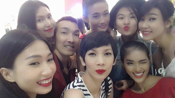 Bỏ túi những bí kíp wefie cực chất từ sao Việt 1