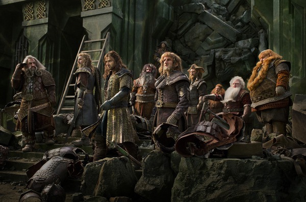 Người Hobbit: Đại Chiến Năm Cánh Quân "tàn phá" Bắc Mỹ 1