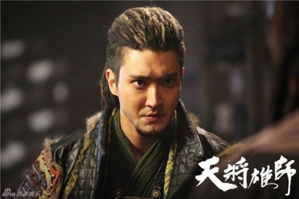 Choi SiWon biến thành dũng tướng sa mạc trong “Dragon Blade” 8